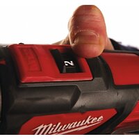 Milwaukee M12 BPD-202C 4933441940 (с 2-мя АКБ, кейс) Image #4